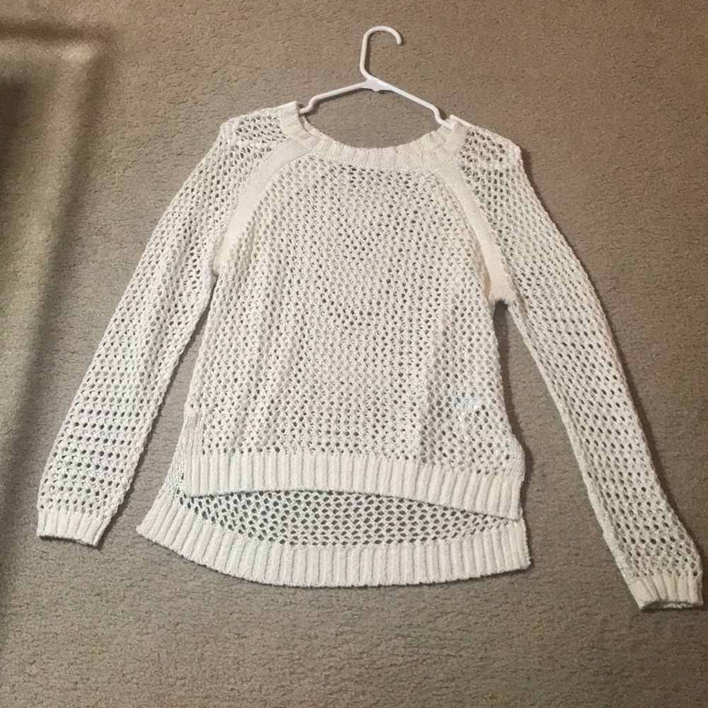 NWOT Guess long sleeve sweater with holes